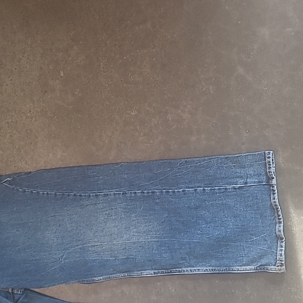 NWT OLD NAVY EXTRA HIGH RISE WIDE LEG JEANS WITH TWISTED SEAMS - Picture 3 of 10